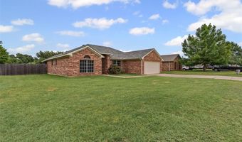 326 Willow Creek Dr, Weatherford, TX 76085