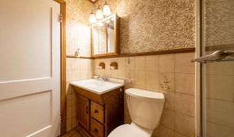 10 Upper Woodland Ter, Columbia, CT 06237