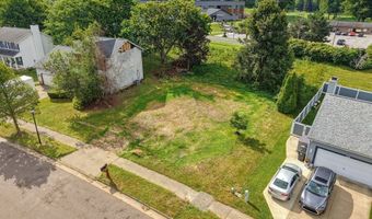 2238 Canterbury Cir, Akron, OH 44319