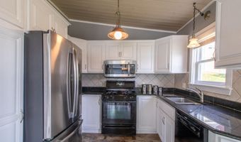 1661 1662 Pageant Park Rd, Barton, VT 05822