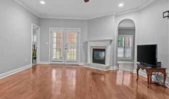 1711 River Pointe Dr, Albany, GA 31707