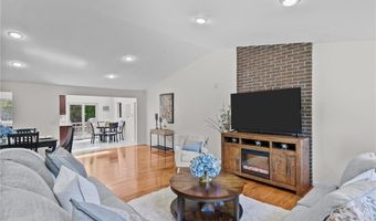 23 Watercress Ct, Coventry, RI 02816