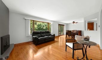 641 E Belmont Ave, Addison, IL 60101