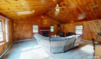 34 Angell Rd, Glocester, RI 02814