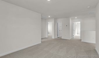 1052 Misty Creek Dr, Aberdeen, NC 28315