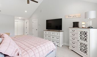 555 Egenolf Pl, Bayville, NJ 08721