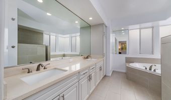 862 HOOLAULEA St, Hilo, HI 96720