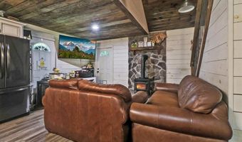 2230 Shirley Rd, Allardt, TN 38504