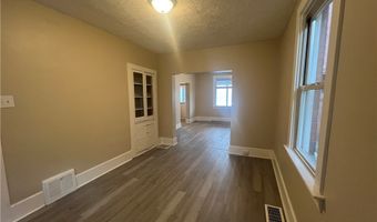 1127 Maplewood Ave, Ambridge, PA 15003