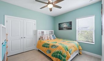 6230 ROADSTEAD Ct, Apollo Beach, FL 33572