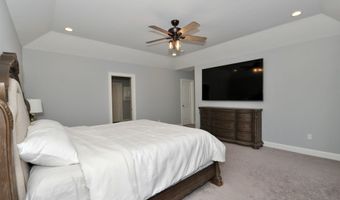 79 New Boston Rd, Bedford, NH 03110