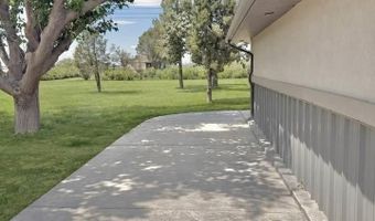 5404 Sioux Rd, Carlsbad, NM 88220