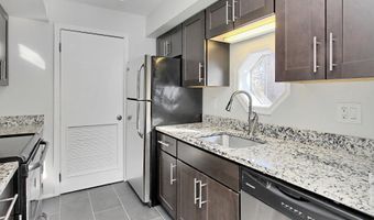 2616 S ARLINGTON MILL Dr 8, Arlington, VA 22206