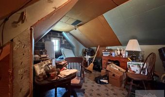 276 Blue Jay Dr, Beaver, WV 25813