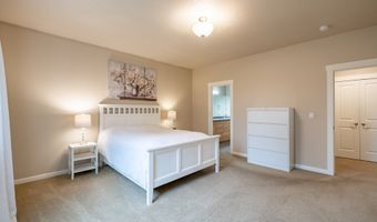 21022 JENNY MARIE Ln, Aurora, OR 97002