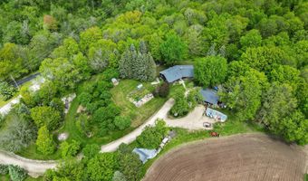 6372 Wildlife Rd, Allenton, WI 53002
