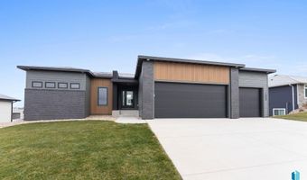 1608 W River Bend St, Brandon, SD 57005