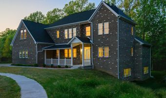 372 Foxboro Dr, Avon, IN 46123