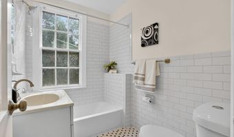 2736 ORDWAY St NW 3, Washington, DC 20008