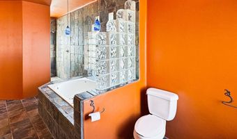 606 Weleka Ln, Carlsbad, NM 88220