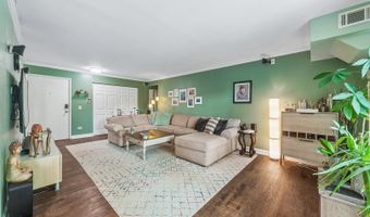 2434 Brandenberry Ct 2A, Arlington Heights, IL 60004