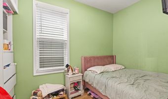 81 HUMPHREY Ave, Bayonne, NJ 07002