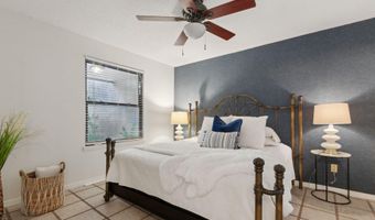 2058 BEACH Ave, Atlantic Beach, FL 32233