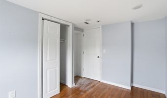13 COTTAGE St, Bayonne, NJ 07002