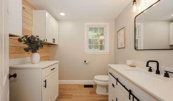 9 Northfield Rd, Amherst, NH 03031