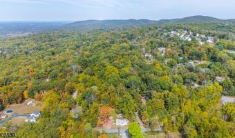25 Lake Pochung Rd, Alloway, NJ 07461