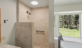 11871 Highway 66, Ashland, OR 97520