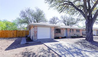 1108 N Woodlawn Dr, Alice, TX 78332