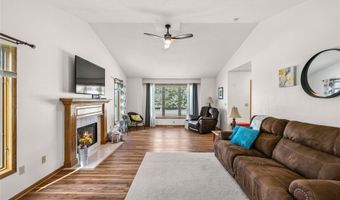 9421 NE 28th Ct, Ankeny, IA 50021