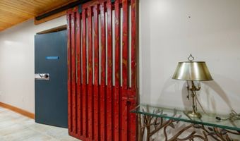 300 Eagle Point Dr, Albany, KY 42602