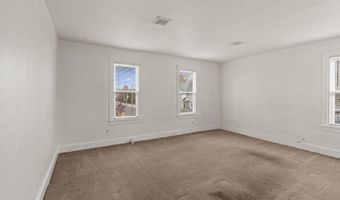 227 W GRAISBURY Ave, Audubon, NJ 08106