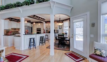 3836 Heron Watch Dr, Akron, OH 44319