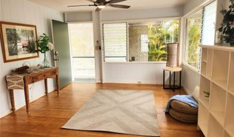 327 Hualani St B, Kailua, HI 96734