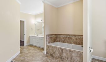 104 Talford Dr, Atlantic Beach, NC 28512
