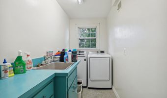 6308 LENOX Rd, Bethesda, MD 20817