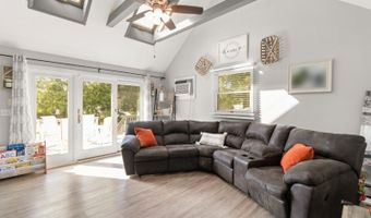817 Limecrest Rd, Andover, NJ 07860