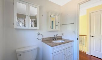 9 Marilyn Rd, Bourne, MA 02532