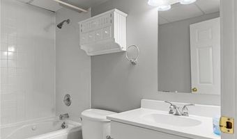 1770 Spring View Terrace Ct, Ballwin, MO 63021