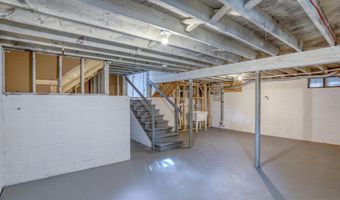 811 SUNSET Ter, Dover, DE 19904