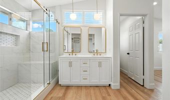 251 Royal Glen Dr, Fallbrook, CA 92028