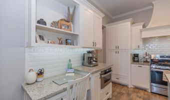 7703 CRESTLINE Dr, Amarillo, TX 79119