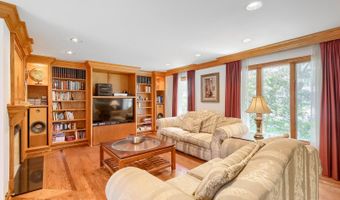 616 W Park St, Arlington Heights, IL 60005