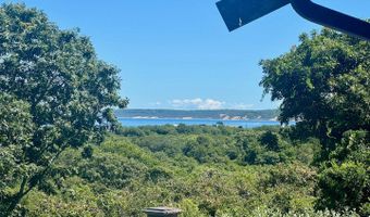 382 Lighthouse Rd, Aquinnah, MA 02535