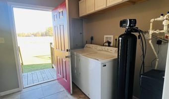 74 Substation Dr, Aurora, WV 26705