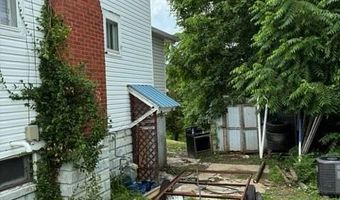 3003 Moore St, Ashland, KY 41101