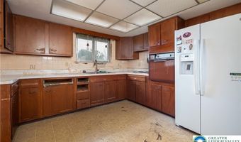 3338 Orefield Rd, Allentown, PA 18104
